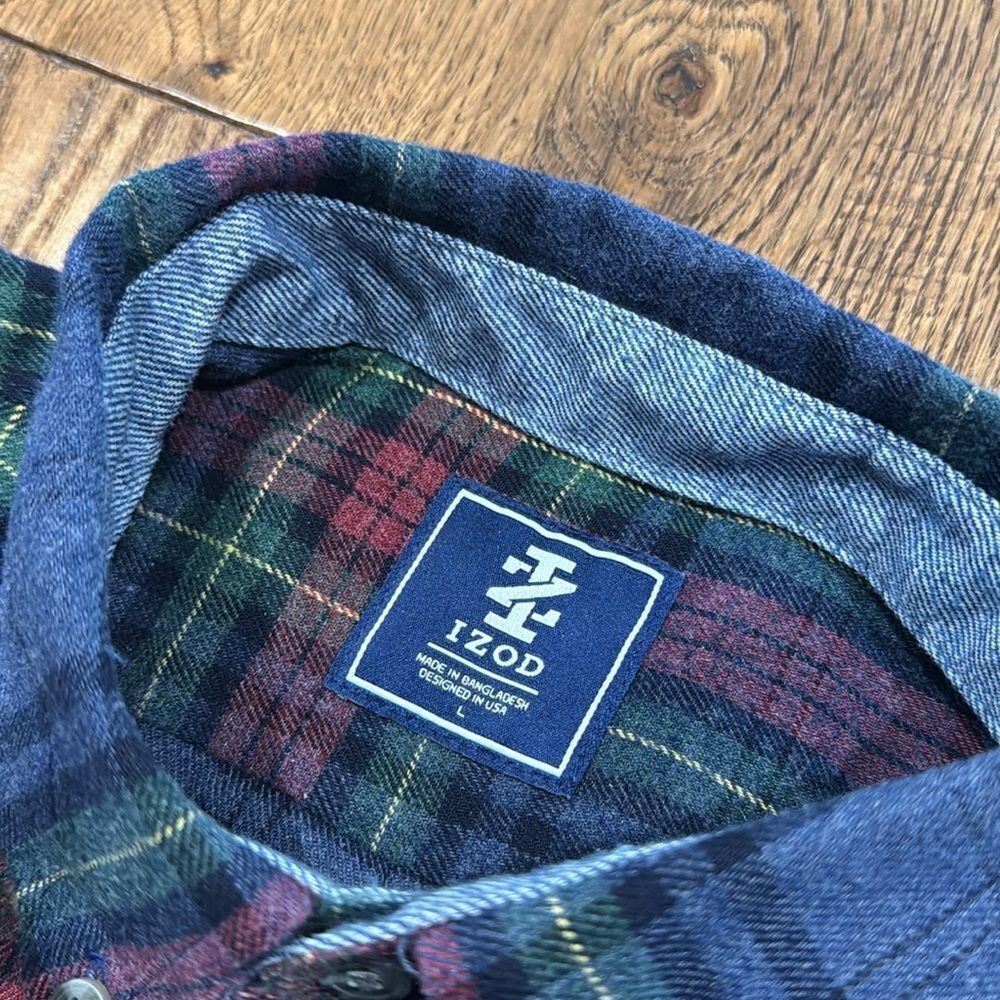 Izod Men’s Flannel. Blue/Burgundy/Green Plaid. Sz L. - Picture 2 of 3